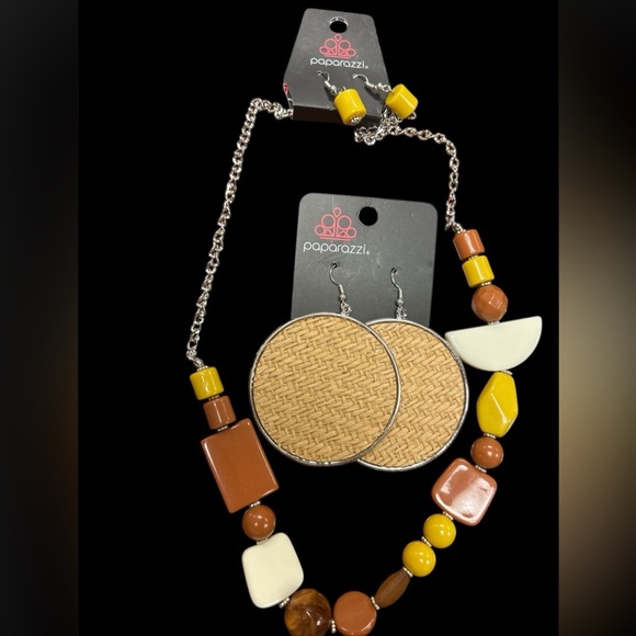 Paparazzi Brown and Cream Necklace with woven Beige Round Earrings, NWT - Picture 2 of 3